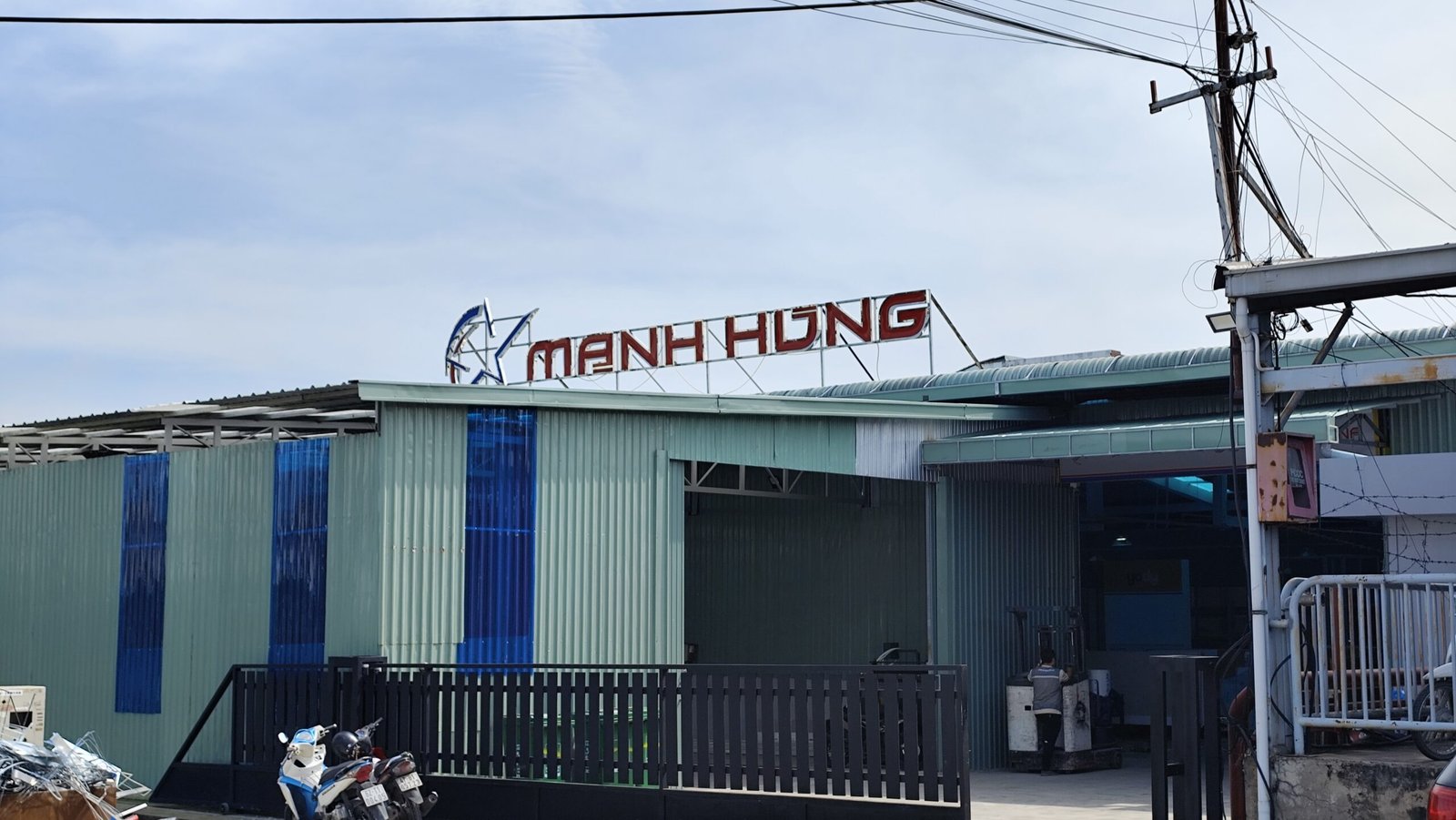 Nhà máy Mạnh Hùng Group miền Nam