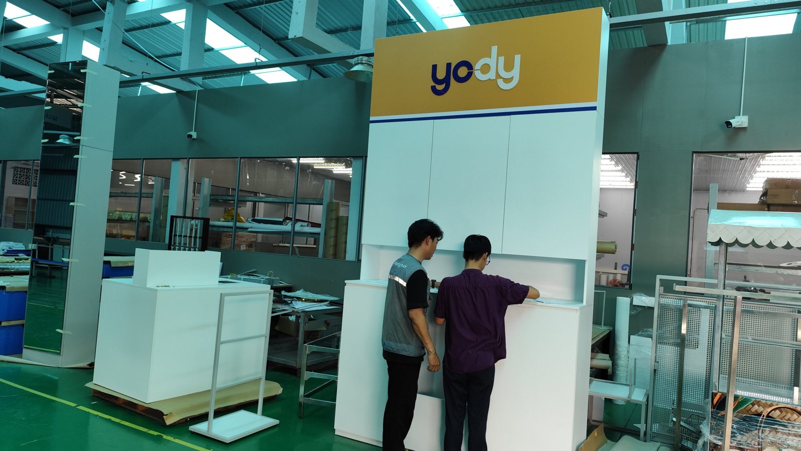 Xưởng sản xuất Mạnh Hùng Group